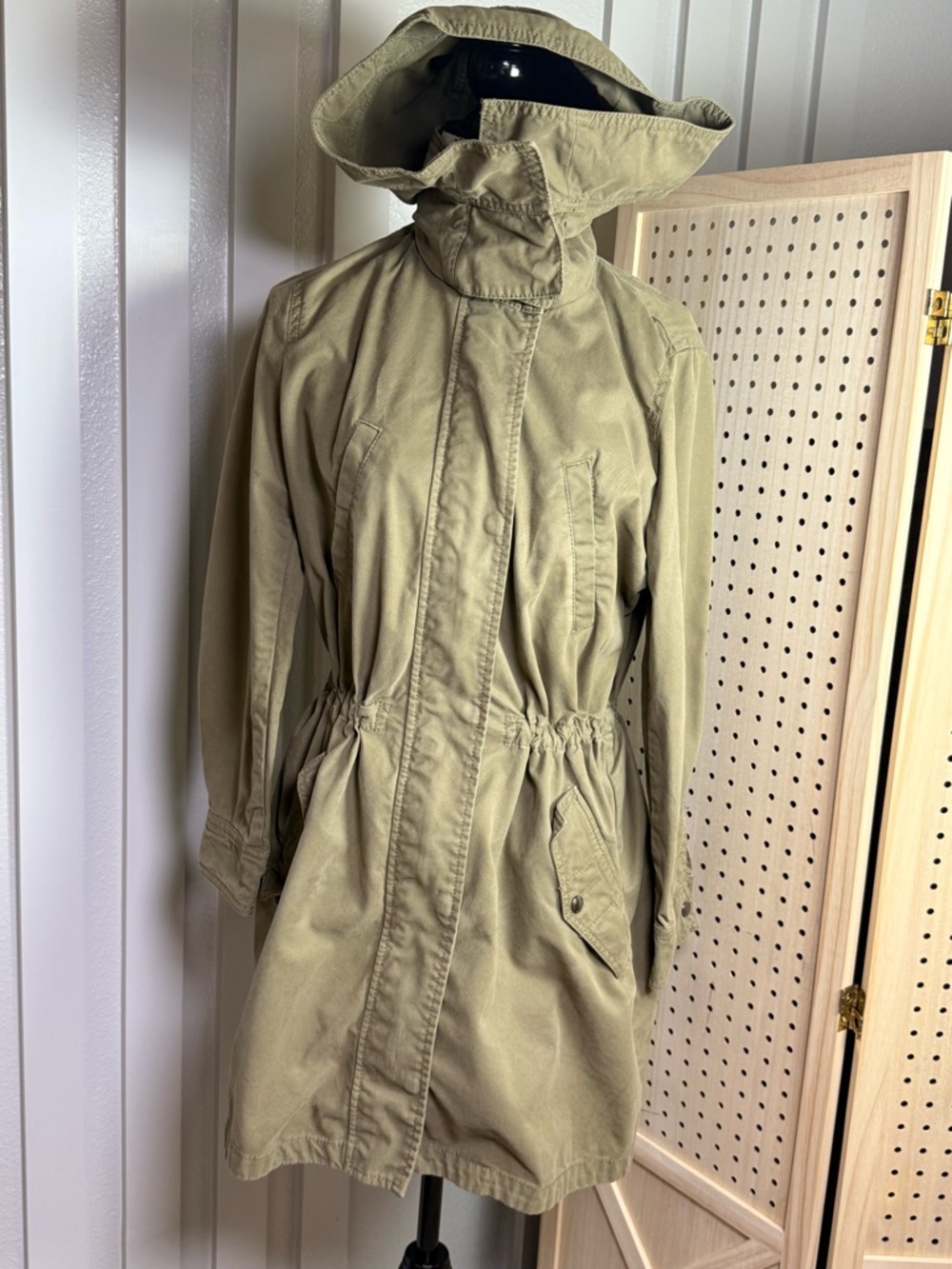 Banana Republic Utility Jacket XS Olive Green Hooded Anorak Cinch Waist
Outdoor - Picture 2 of 14